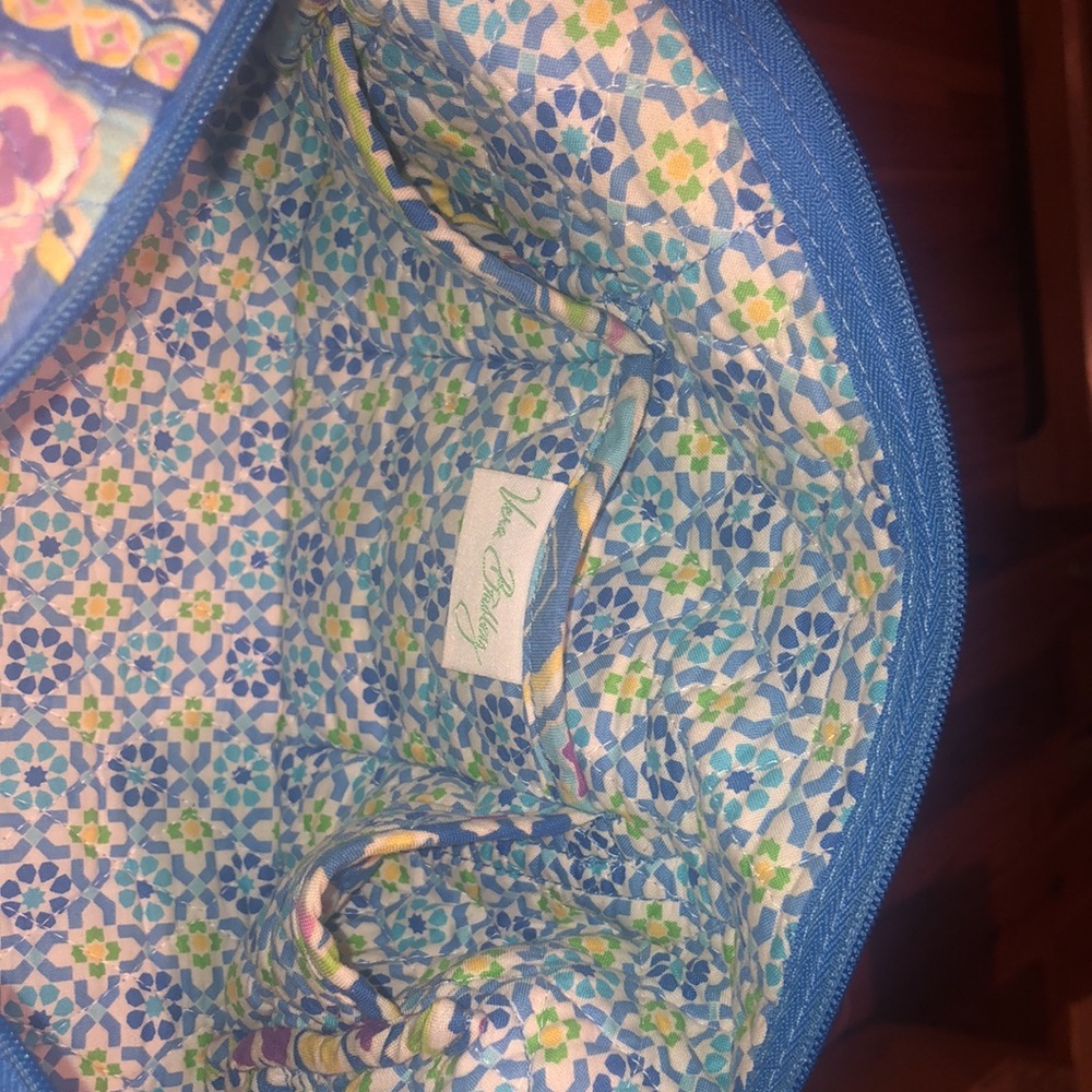 Vera Bradley purse. Colors green blue and white. Measures 10x5x4 - Picture 6 of 9